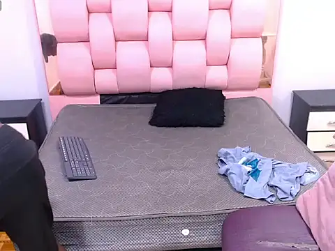 Yander_0's Live XXX Chat