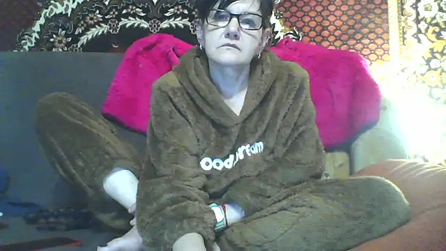 AlanaLaDream: διαδικτυακό σόου στην κάμερα