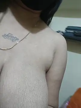 Neha8923 ওয়েবক্যাম শো