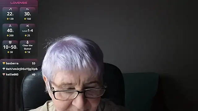 Chat +18 de Sandra_Snowflake ao vivo