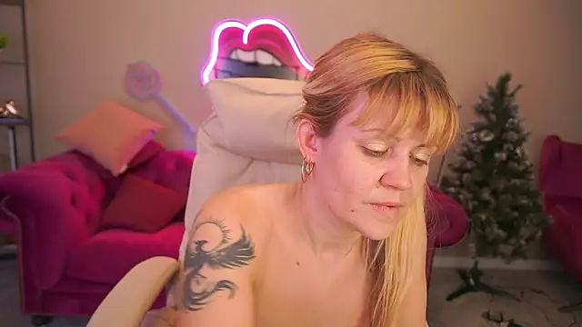 BellaLaPetitn Live XXX chat