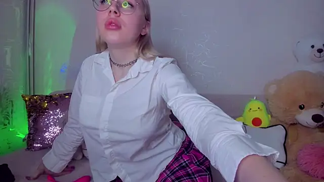 Chat +18 de CeaneLino ao vivo