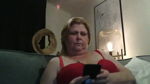 XXX chat uživo modela Sylviastar46