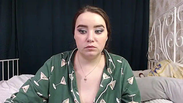 AmazingAllice: онлайн-секс-чат