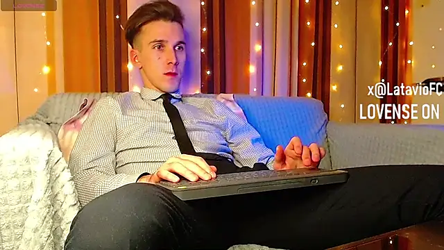 Midnighter_: онлайн-секс-чат