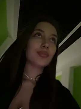 ICrazyOneIRLのライブXXX チャット