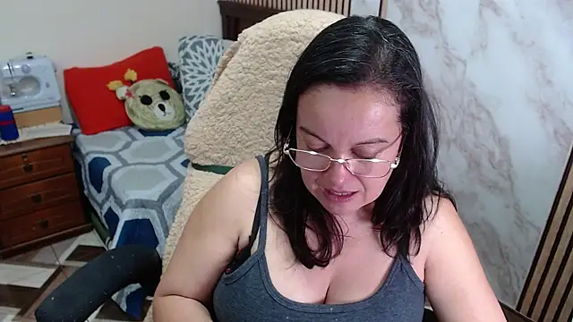 Sonialorens_'s Live XXX Chat