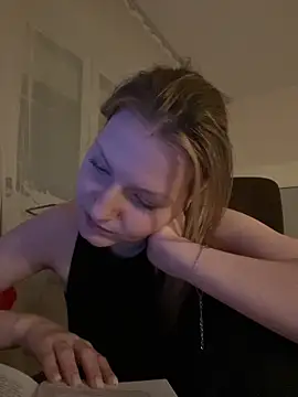 MaryHiggins: онлайн-секс-чат