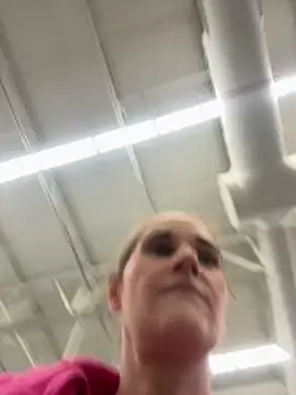 lolabunny9: απευθείας συνομιλία ΧΧΧ