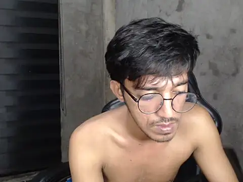 Chatroom XXX en direct de RowyCam