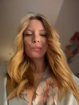 Онлайн чат XXX AnastasiaAniess