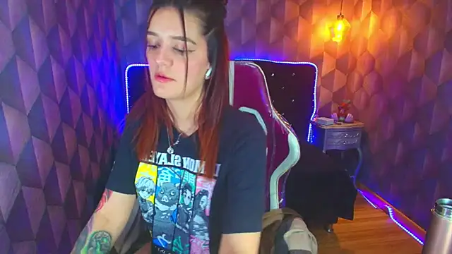 Živý XXX chat LiaHarryis