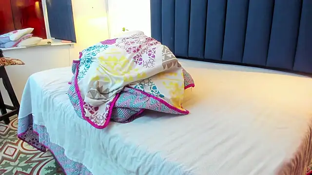 Angyriosn Live XXX chat