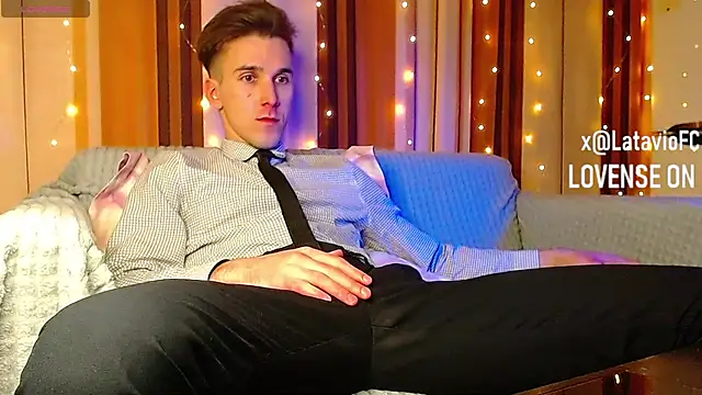 Pokazy przed kamerką – Midnighter_