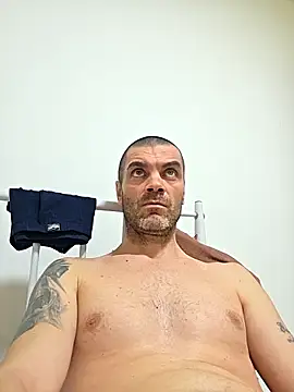 DOMINATOR_SIR-MASTER élő XXX-chatje