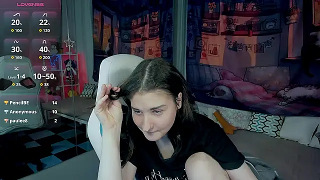 Chat XXX en directo de KiraDuvall