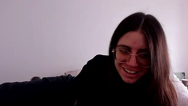 HazelKush's Live XXX Chat