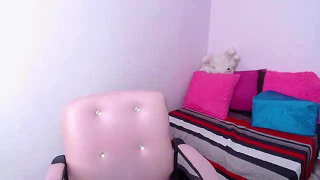 Chatroom XXX en direct de camilavargas_