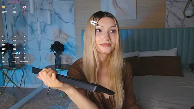 Živý XXX chat CarolReeves