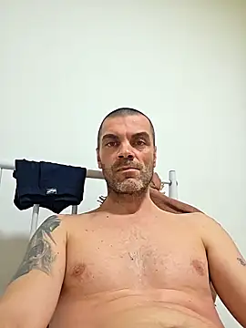 DOMINATOR_SIR-MASTER Chat XXX in diretta