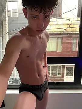 yoursexyjose 现场XXX聊天