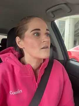 lolabunny9 webkamerás műsora