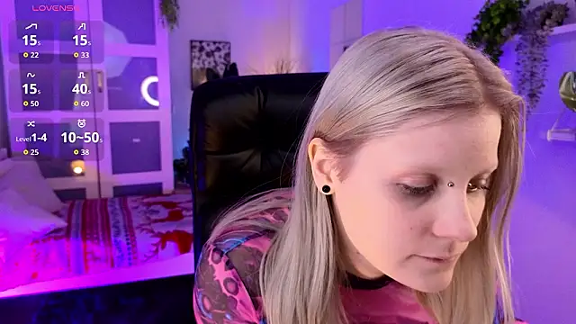 ShineJoan: απευθείας συνομιλία ΧΧΧ