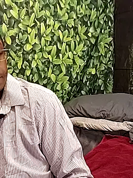 B4KINC: απευθείας συνομιλία ΧΧΧ