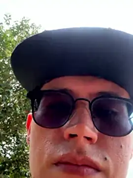 Kurtxxx22 Live XXX-Chat