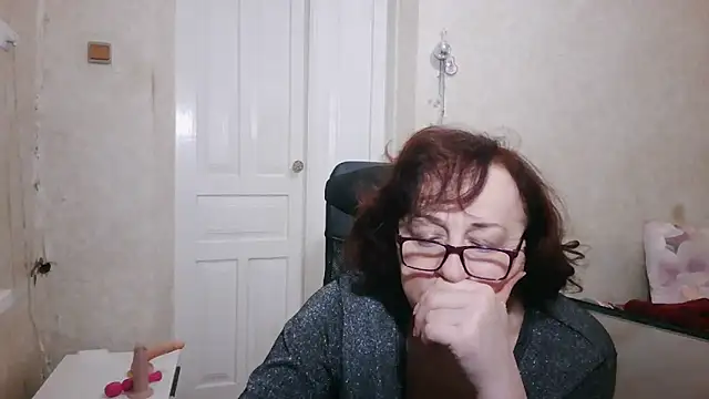 Julia54391 Live XXX Chat