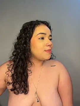 krisstenSantos 现场XXX聊天