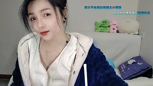 -J-o-y- Chat XXX live