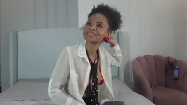 ChantalGarner Chat XXX in diretta