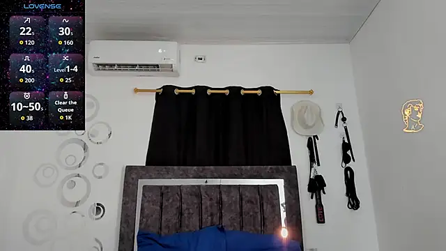 Maximiliano_Khalil: онлайн-секс-чат