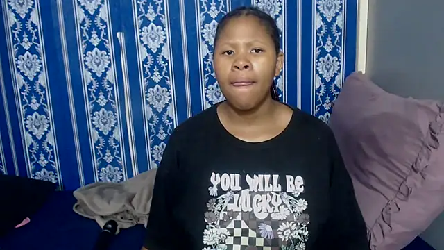 TemptingCloeXxのウェブカメラショー