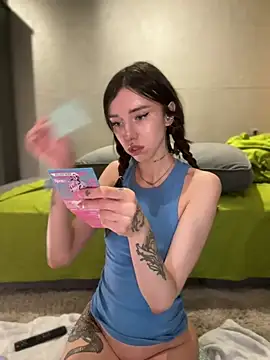 Chat +18 de Bastet ao vivo