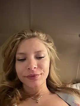 AnastasiaAniess 网络视讯表演