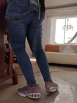 Juanstevan2724 现场XXX聊天