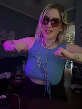 XXX chat uživo modela Granlady7