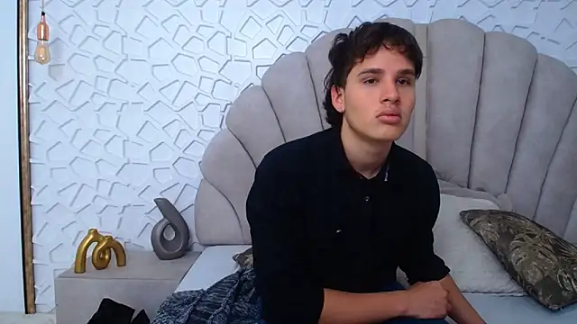 Chat XXX en directo de SEXYBOY_VC