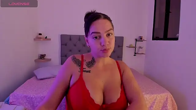 XXX chat uživo modela Saraarouusee