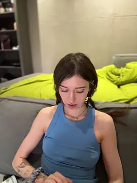 Bastetn Live XXX chat