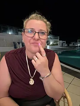 Živý XXX chat SweetXCandyX