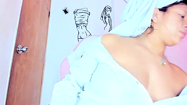 Emily_Coper18 – Live XXX-chat