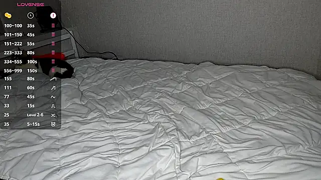 ToyaPletz Chat XXX live