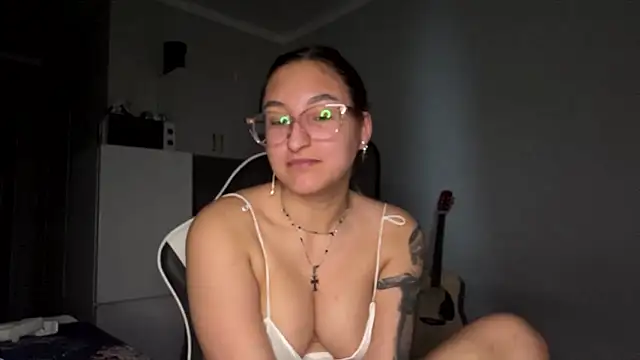 Mlacutehere Chat XXX live