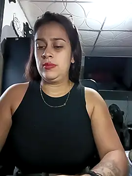 Latina_sexy1's Live XXX Chat