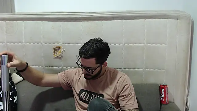 thomas_gun 라이브 XXX 채팅