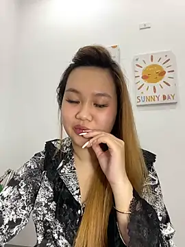 Almira6868 网络视讯表演