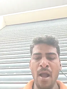 Pussyrequiredのウェブカメラショー